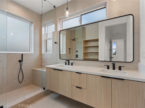 11410 W Calvert Street, North Hollywood CA 91606