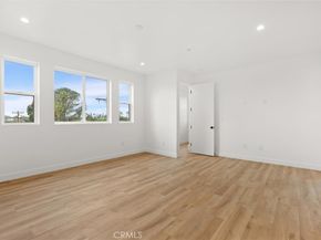 11410 W Calvert Street, North Hollywood CA 91606