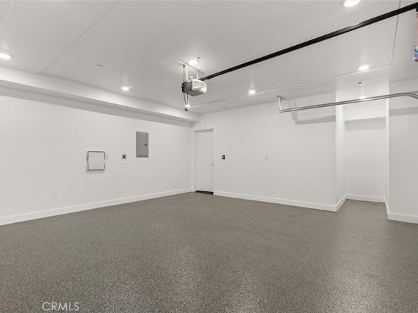 11410 W Calvert Street, North Hollywood CA 91606