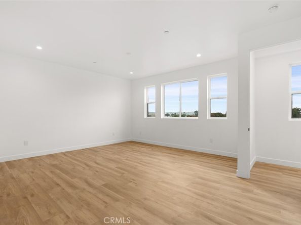 11410 W Calvert Street, North Hollywood CA 91606