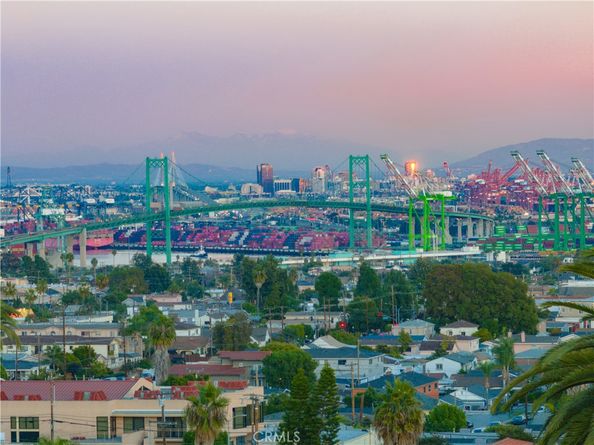 243 S Hanford, San Pedro CA 90732