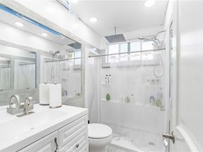 243 S Hanford, San Pedro CA 90732