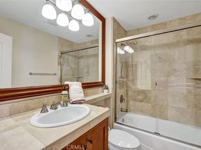 1021 Cravens 9, Torrance CA 90501