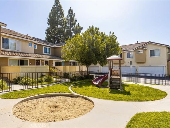 28552 Sorano, Lake Forest CA 92679