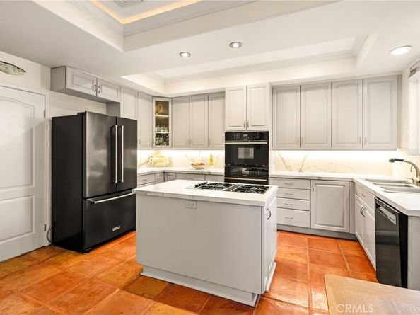 1827 Barry Avenue 2, Los Angeles CA 90025