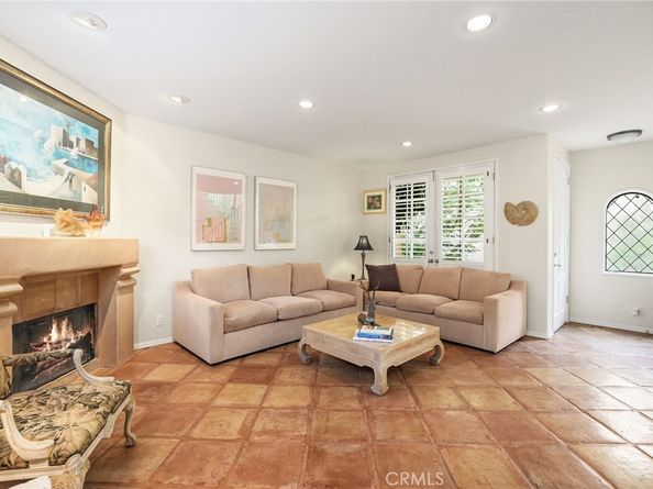 1827 Barry Avenue 2, Los Angeles CA 90025