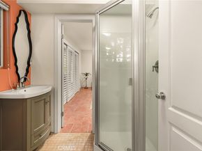 1827 Barry Avenue 2, Los Angeles CA 90025