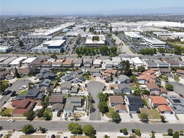 20318 Regina Avenue, Torrance CA 90503
