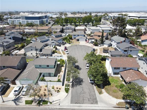 20318 Regina Avenue, Torrance CA 90503