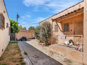 1912 W 76th Street, Los Angeles CA 90047