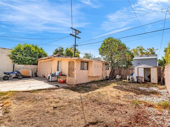 1912 W 76th Street, Los Angeles CA 90047