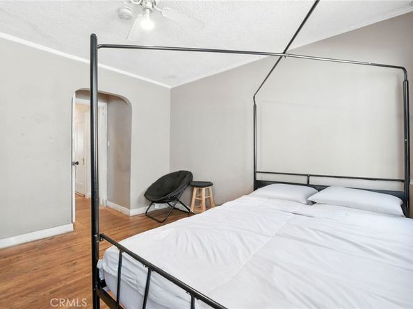 1912 W 76th Street, Los Angeles CA 90047
