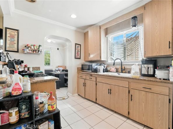 1912 W 76th Street, Los Angeles CA 90047