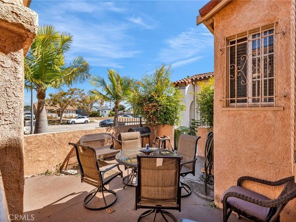 1912 W 76th Street, Los Angeles CA 90047