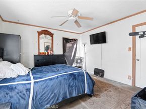 1912 W 76th Street, Los Angeles CA 90047