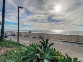 200 Moonstone Street, Manhattan Beach CA 90266