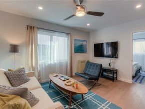200 Moonstone Street, Manhattan Beach CA 90266