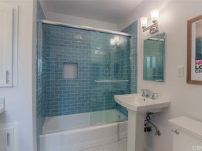 200 Moonstone Street, Manhattan Beach CA 90266