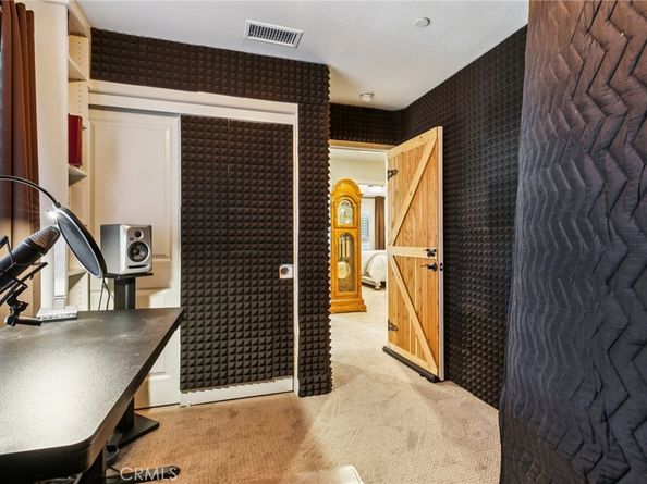 1833 S Mesa Street, San Pedro CA 90731