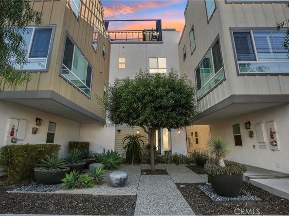 1833 S Mesa Street, San Pedro CA 90731