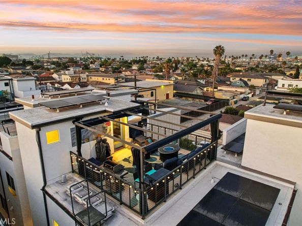 1833 S Mesa Street, San Pedro CA 90731