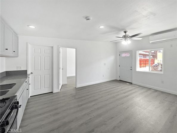 10405 S Hoover Street, Los Angeles CA 90044