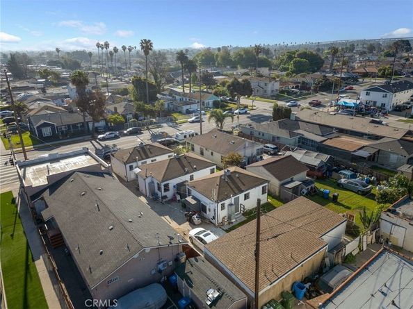 10405 S Hoover Street, Los Angeles CA 90044
