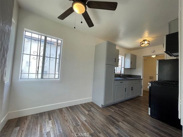 10405 S Hoover Street, Los Angeles CA 90044