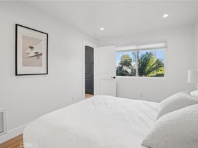 2501 N Poinsettia Avenue, Manhattan Beach CA 90266