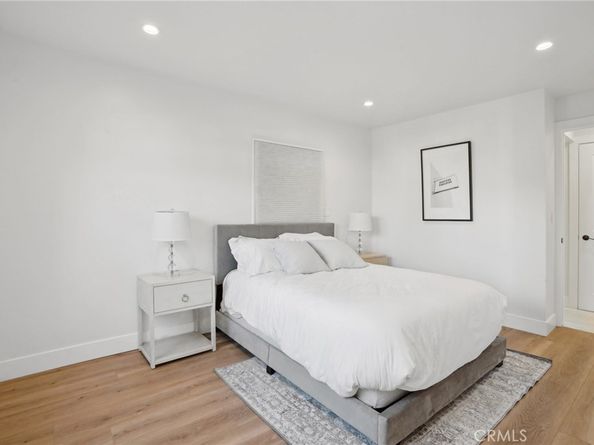 2501 N Poinsettia Avenue, Manhattan Beach CA 90266
