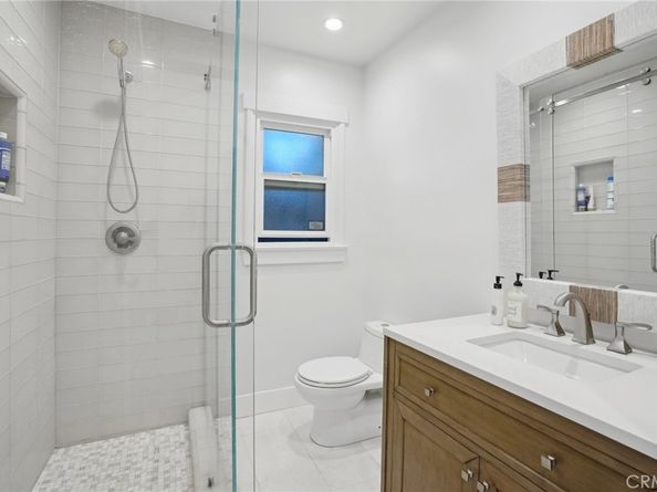 2501 N Poinsettia Avenue, Manhattan Beach CA 90266