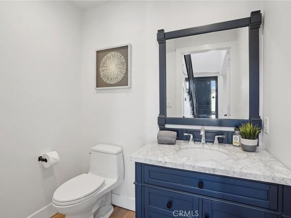 2501 N Poinsettia Avenue, Manhattan Beach CA 90266