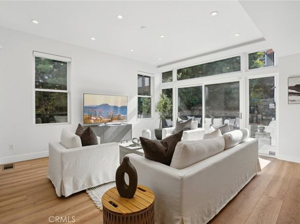 2501 N Poinsettia Avenue, Manhattan Beach CA 90266