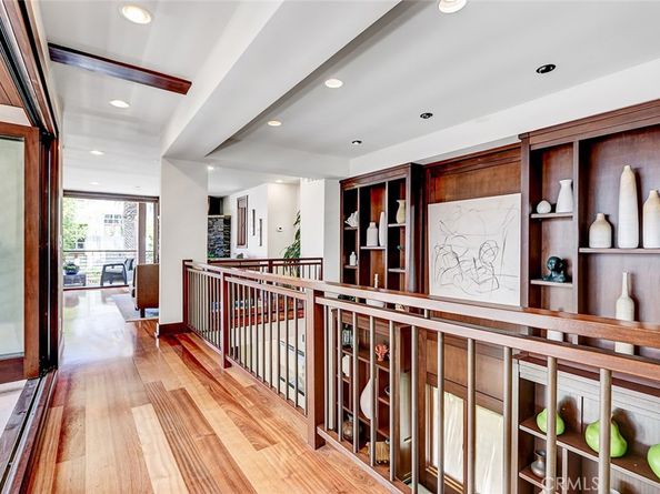 436 32nd St., Manhattan Beach CA 90266