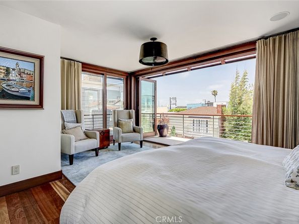 436 32nd St., Manhattan Beach CA 90266