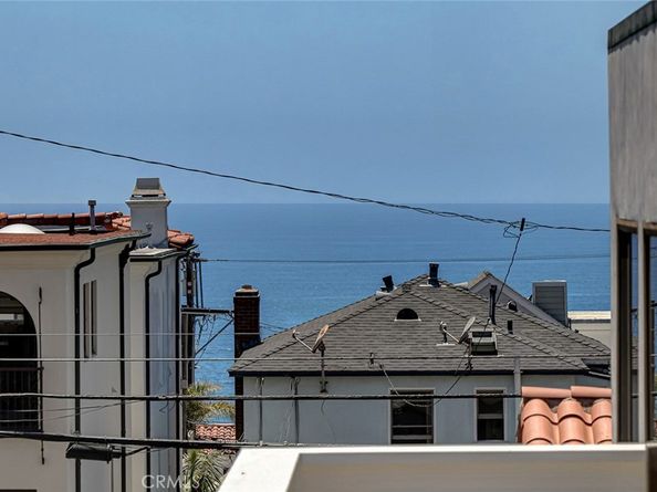 436 32nd St., Manhattan Beach CA 90266