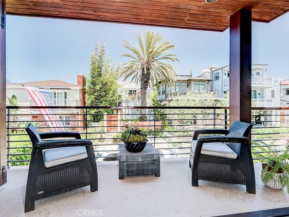 436 32nd St., Manhattan Beach CA 90266