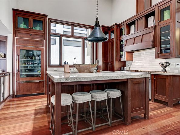436 32nd St., Manhattan Beach CA 90266