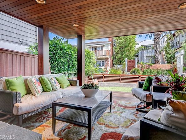 436 32nd St., Manhattan Beach CA 90266