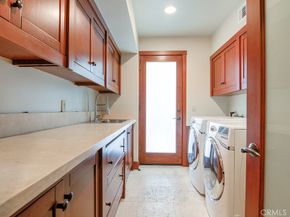 436 32nd St., Manhattan Beach CA 90266