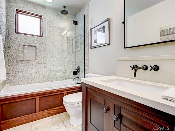 436 32nd St., Manhattan Beach CA 90266