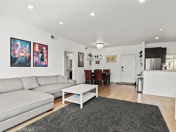 2263 Fox Hills Drive 203, Los Angeles CA 90064