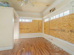 1970 S La Salle Avenue, Los Angeles CA 90018