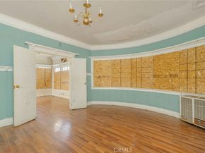 1970 S La Salle Avenue, Los Angeles CA 90018