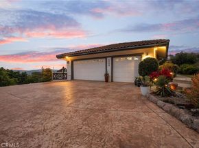 5088 San Jacinto Circle West, Fallbrook CA 92028