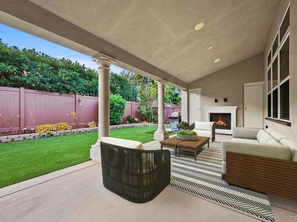 2925 Valley St, Carlsbad CA 92008