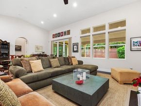 2925 Valley St, Carlsbad CA 92008