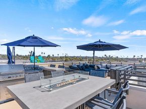 1573 Vista Del Mar Way 4, Oceanside CA 92054