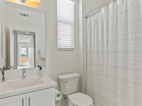 1573 Vista Del Mar Way 4, Oceanside CA 92054