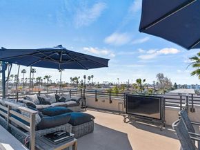 1573 Vista Del Mar Way 4, Oceanside CA 92054